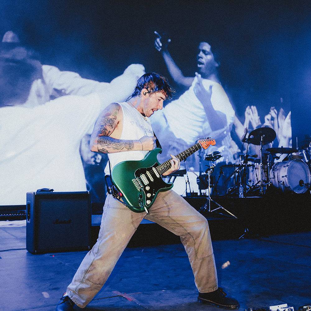 Fender American Professional Classic Stratocaster HSS Maple 電吉他 (共三色) Fender American Professional Classic Stratocaster HSS Maple 電吉他 (共三色)