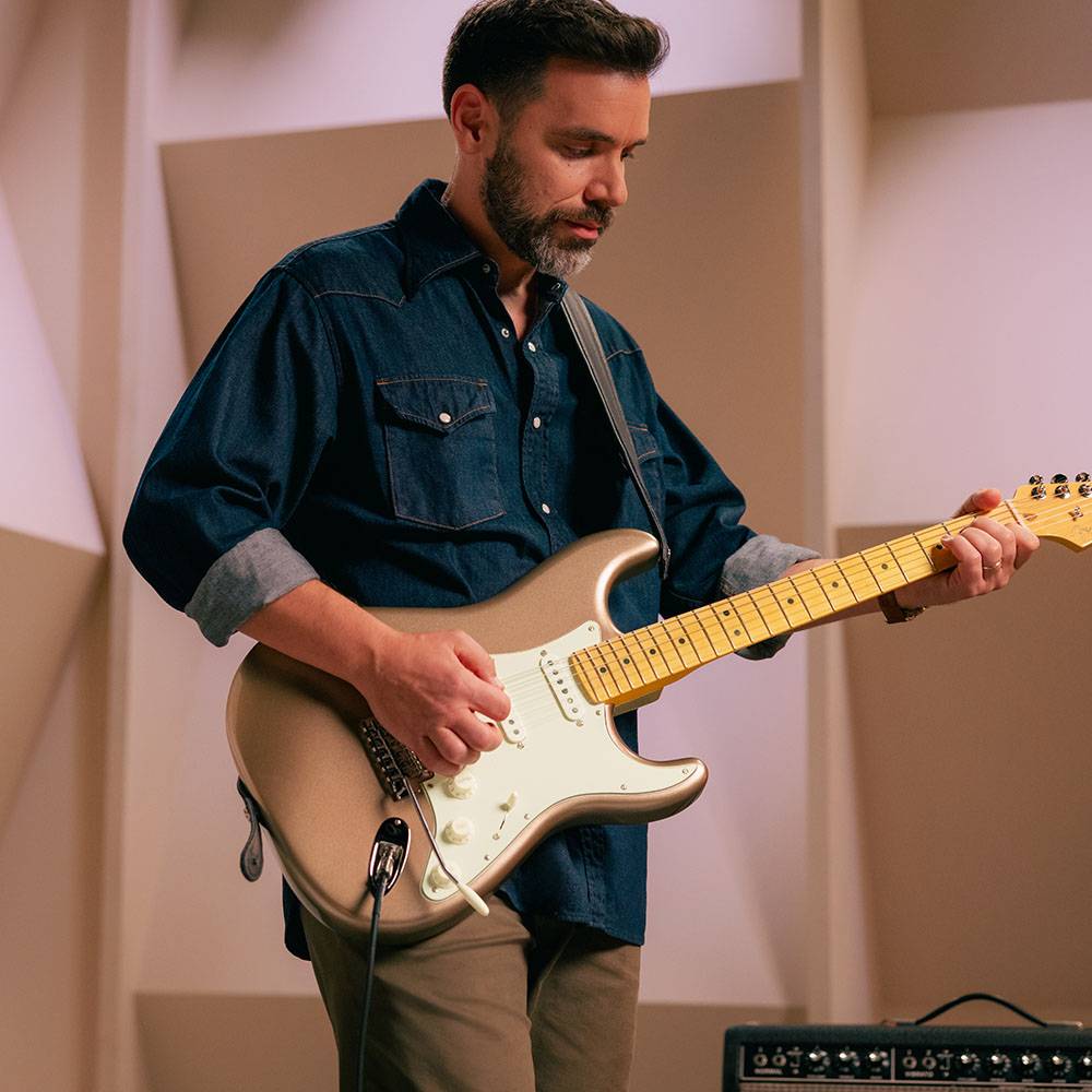 Fender American Professional Classic Stratocaster Maple 電吉他 (共三色) Fender American Professional Classic Stratocaster Maple 電吉他 (共三色)